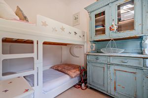 Photo 29- click for photo gallery